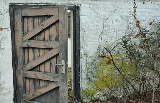 Closing Cycles, Shutting Doors, Ending Chapters – Leave In The Past The Moments Of Life That Have Finished Closing Cycles, Shutting Doors, Ending Chapters – Leave In The Past The Moments Of Life That Have Finished