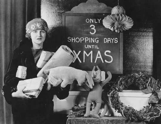 How To Pick The Right Amount To Spend On Holiday Gifts How To Pick The Right Amount To Spend On Holiday Gifts
