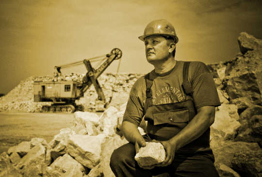 Men With Physical Jobs Have 55% Higher Dementia Risk Men With Physical Jobs Have 55% Higher Dementia Risk
