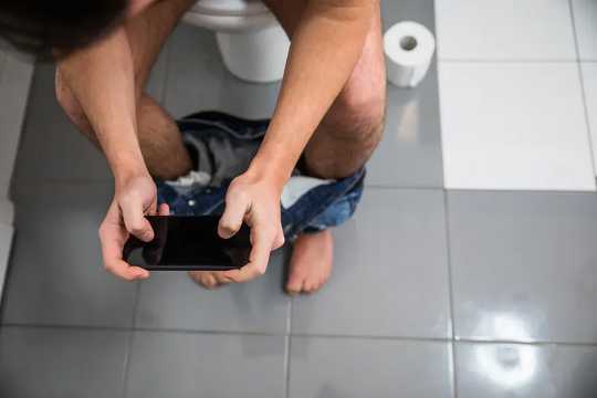 What Men Really Doing On The Toilet So Long What Men Really Doing On The Toilet So Long