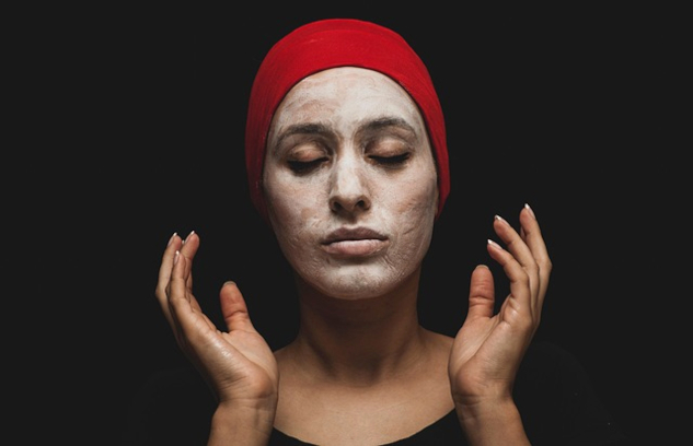 5 Steps to Transform Your Internal Dialogue and Change Your Life Image by Engin Akyurt from Pixabay.